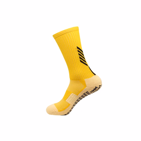 Wholesale Sport Unisex Soccer Football Non Slip Grip Crew Cotton Socks Anti Slip Soccer Men Cotton Basketball Rugby Sports Crew Football Grip Socks